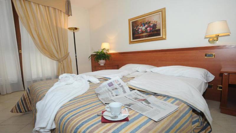 Grand-hotel-elite-Cascia-Camera-Tripla